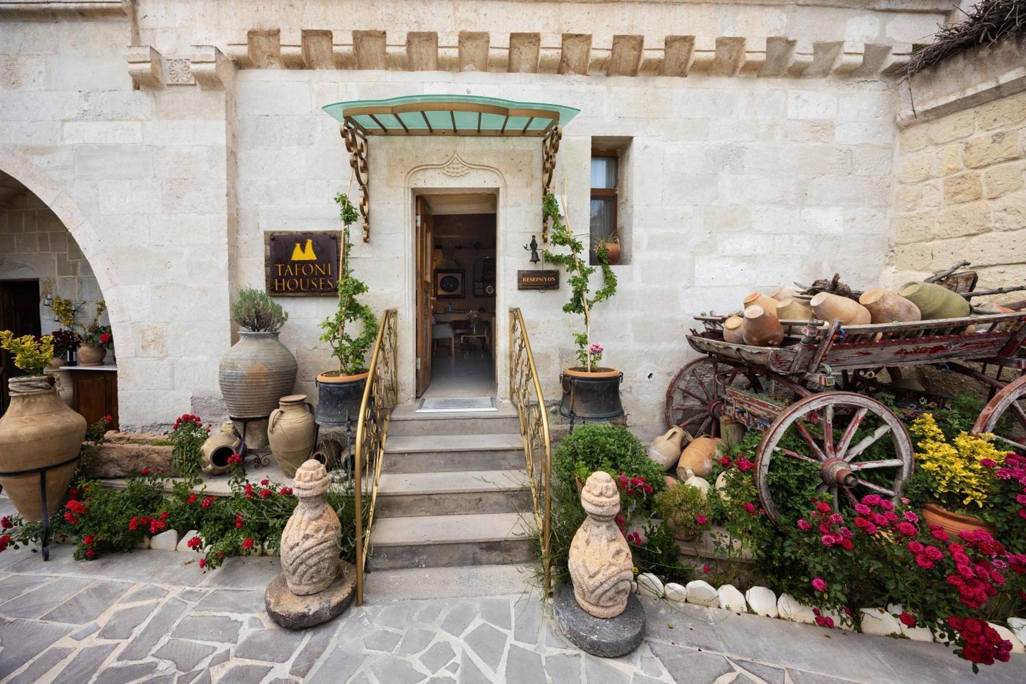 Tafoni Houses Cave Hotel Ortahisar Exterior photo
