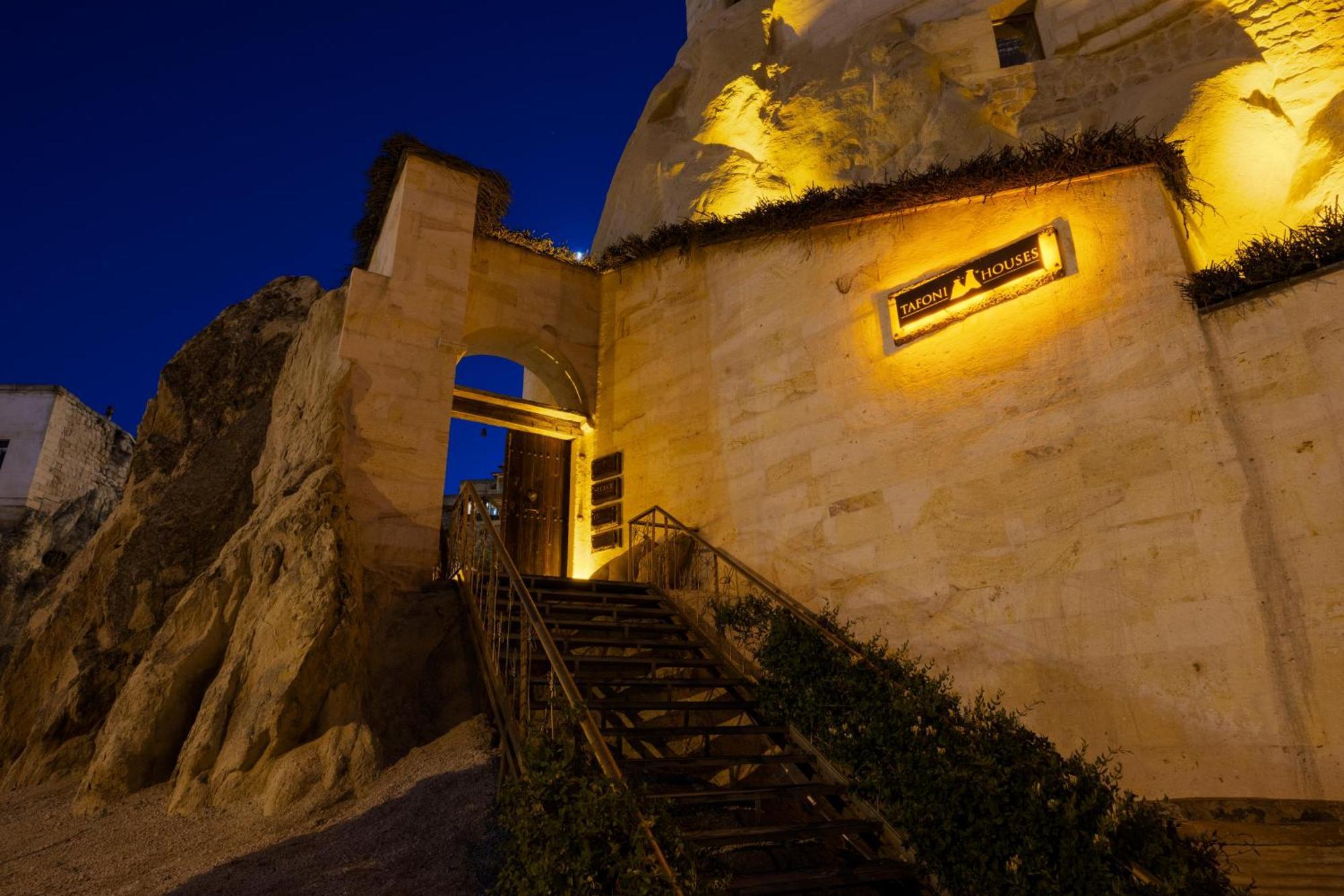 Tafoni Houses Cave Hotel Ortahisar Exterior photo