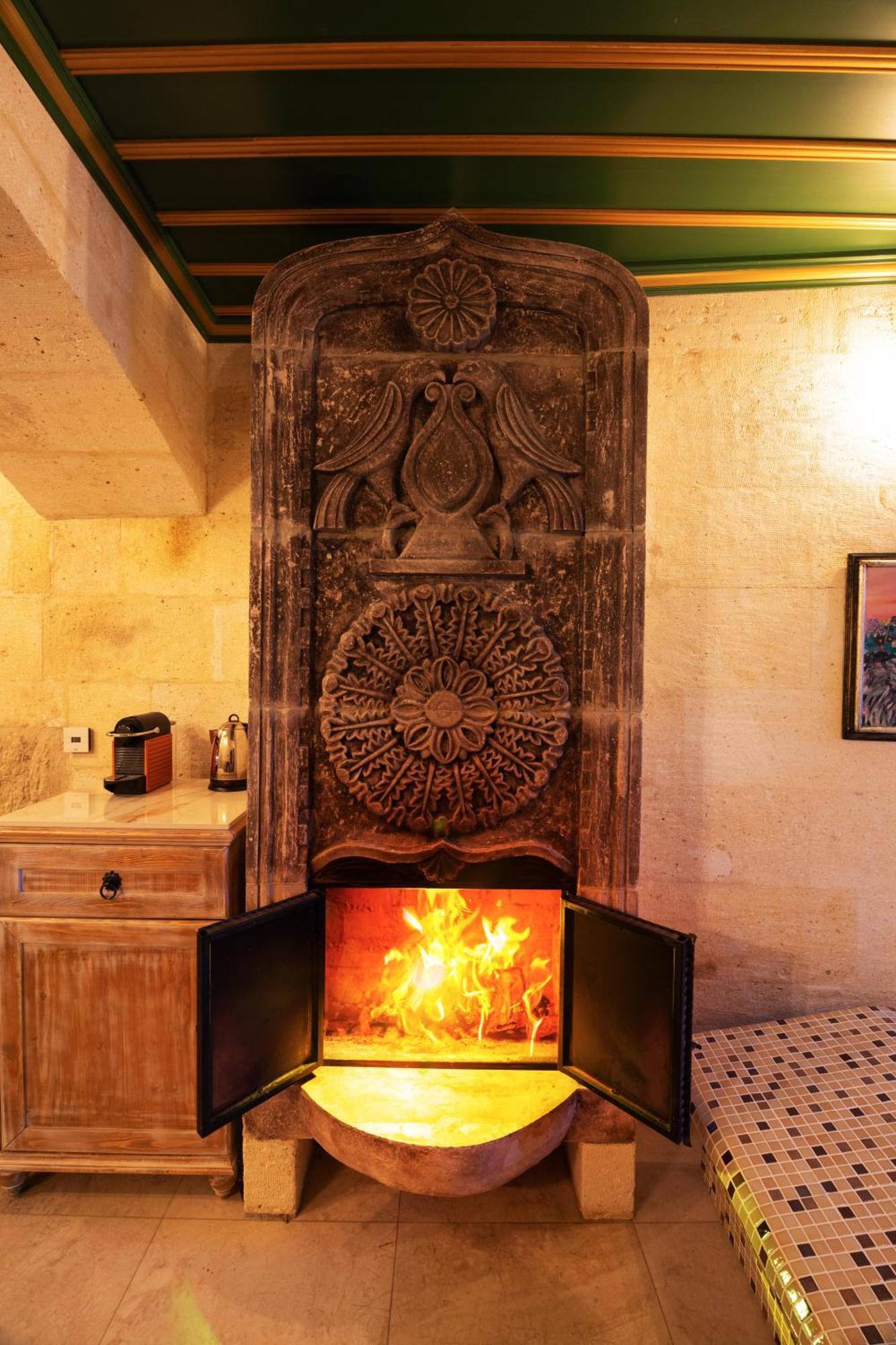 Tafoni Houses Cave Hotel Ortahisar Exterior photo