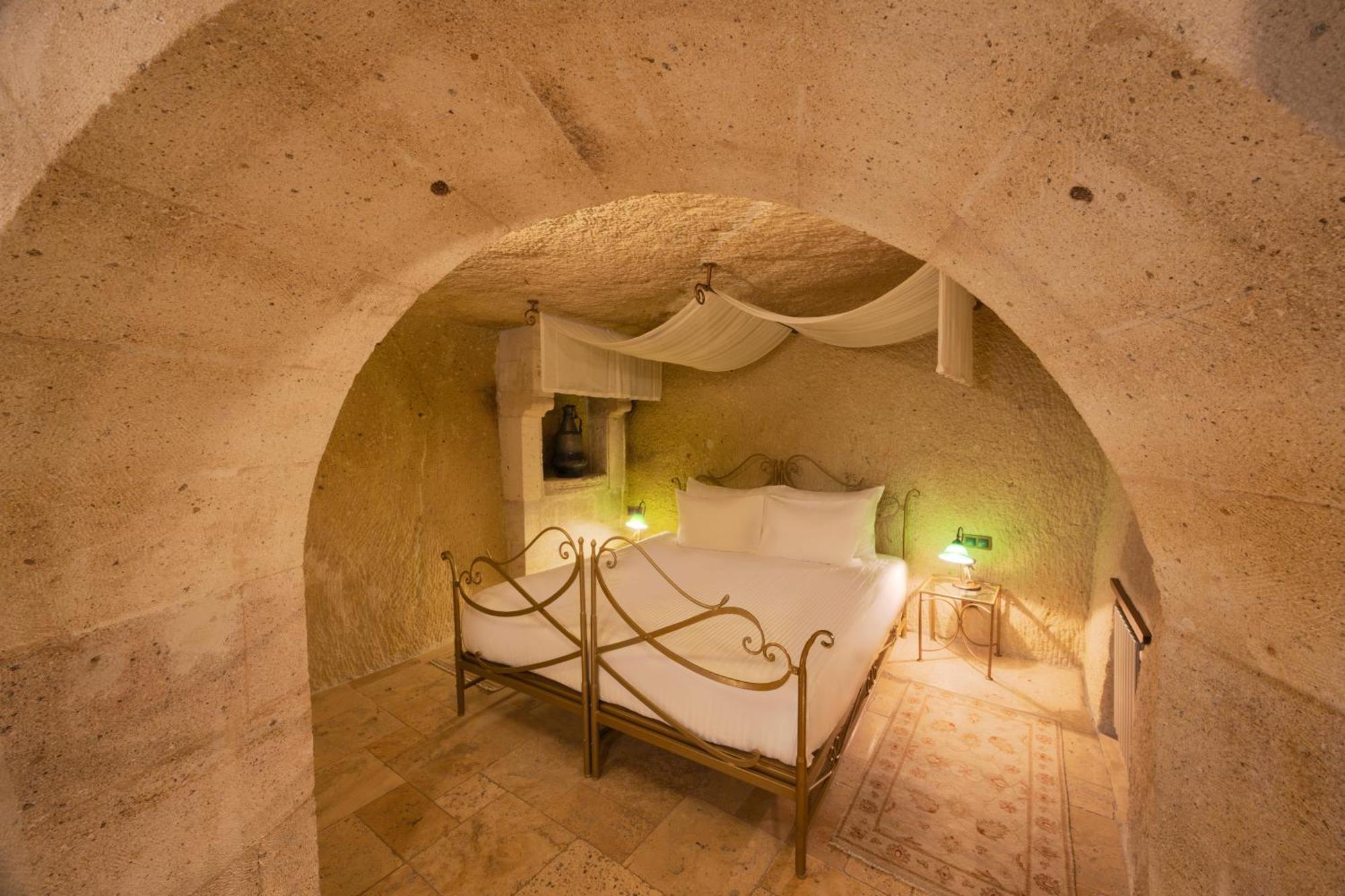 Tafoni Houses Cave Hotel Ortahisar Exterior photo