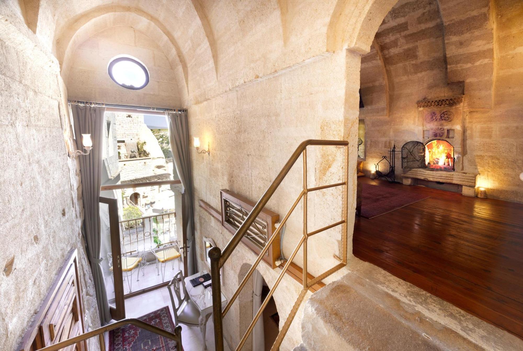 Tafoni Houses Cave Hotel Ortahisar Exterior photo