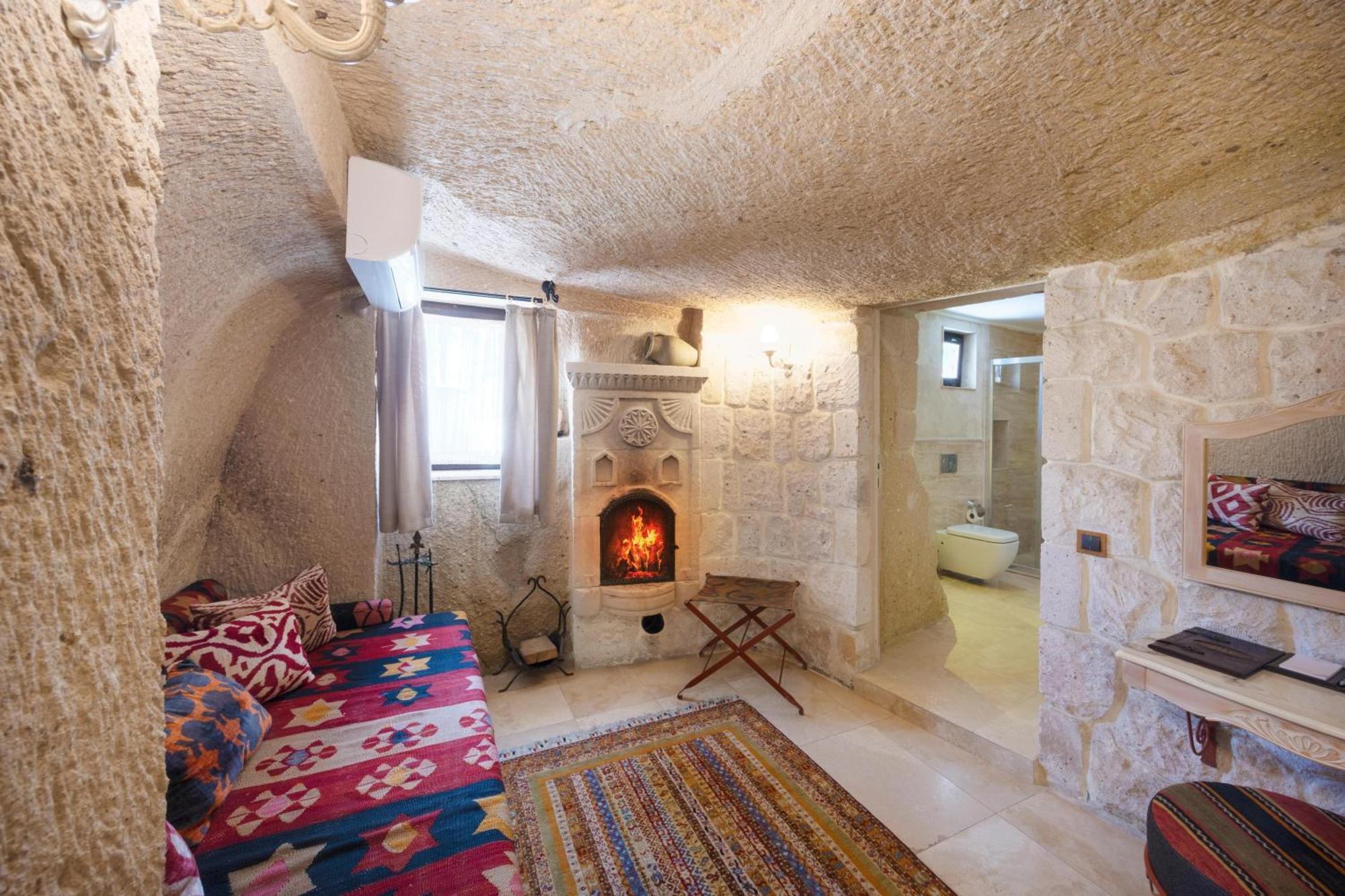 Tafoni Houses Cave Hotel Ortahisar Exterior photo