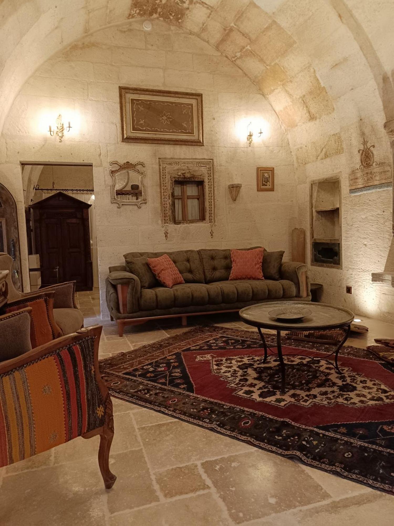 Tafoni Houses Cave Hotel Ortahisar Exterior photo